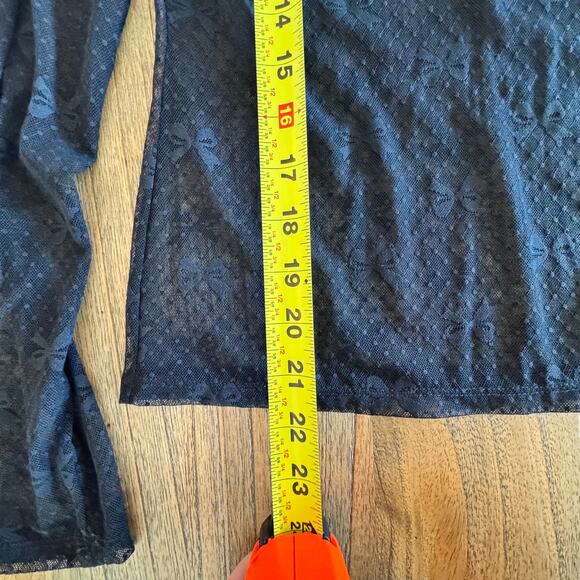 Anthropologie Long-Sleeve Novelty Lace Top - Size XS - Picture 6 of 6